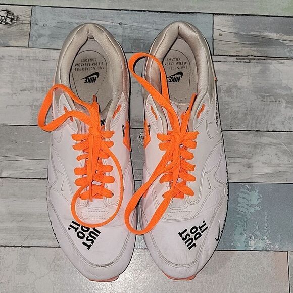 Nike Air Max Neon Orange/White/Black sz 8.5 - Picture 4 of 6